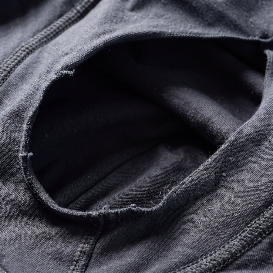 Valley Pouch opening, close-up macro